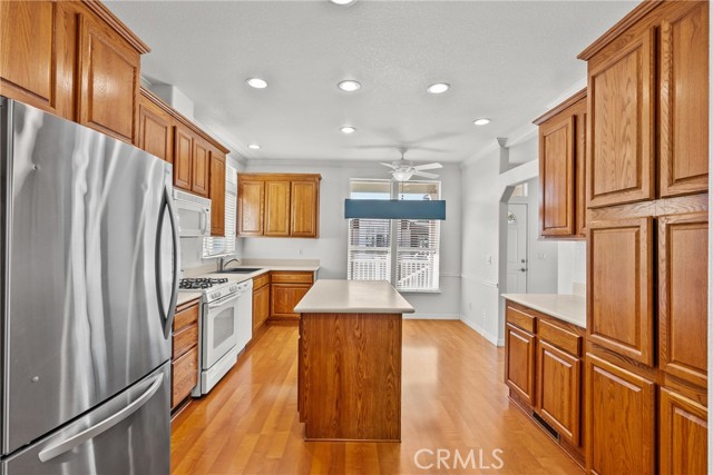 Detail Gallery Image 24 of 75 For 15455 Glenoaks Bld #502,  Sylmar,  CA 91342 - 2 Beds | 2 Baths