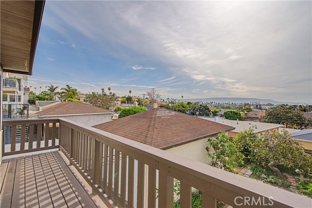 Detail Gallery Image 25 of 42 For 819 N. Maria, Redondo Beach,  CA 90277 - 3 Beds | 1 Baths