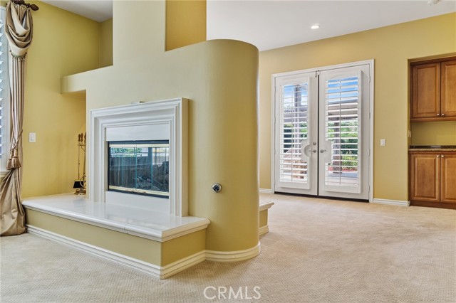 1180 Cleveland Way, Corona CA: https://media.crmls.org/medias/1fee6d00-8e96-463a-af8f-de5cd4cbc896.jpg