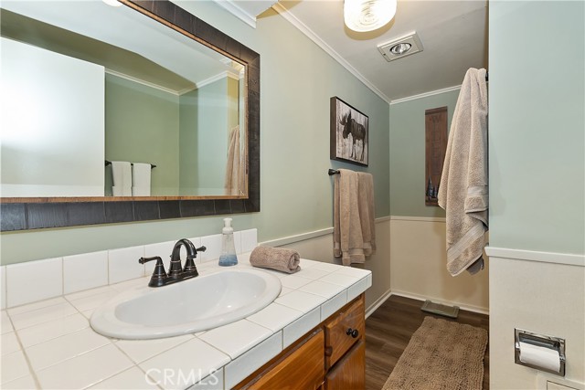 Detail Gallery Image 36 of 57 For 1249 Yellowstone Dr, Lake Arrowhead,  CA 92352 - 5 Beds | 3/2 Baths