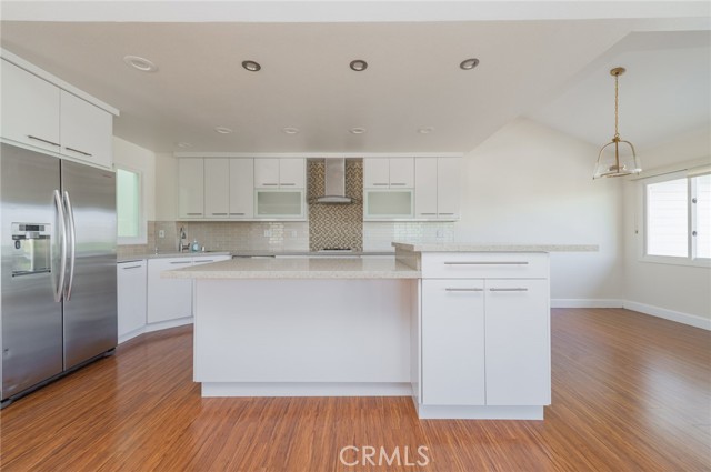 Detail Gallery Image 16 of 39 For 820 Gardenia, Corona Del Mar,  CA 92625 - 2 Beds | 2 Baths