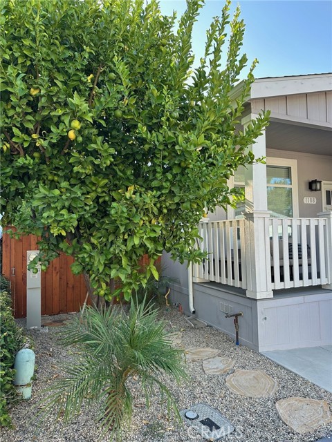 1188 Aztec, Topanga CA: https://media.crmls.org/medias/1fef3825-e01c-4241-99c2-420c0c842c6e.jpg