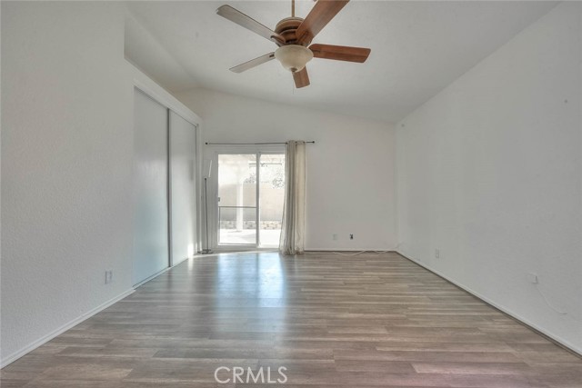 14319 Weeping Willow Lane, Fontana CA: https://media.crmls.org/medias/1fef8919-1a0e-4438-809a-9c9716467742.jpg