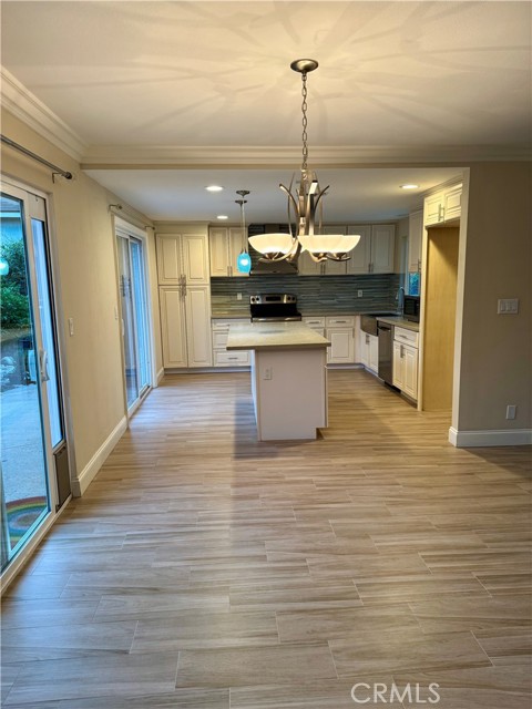 Detail Gallery Image 6 of 31 For 43 Sparrowhawk, Irvine,  CA 92604 - 4 Beds | 3 Baths
