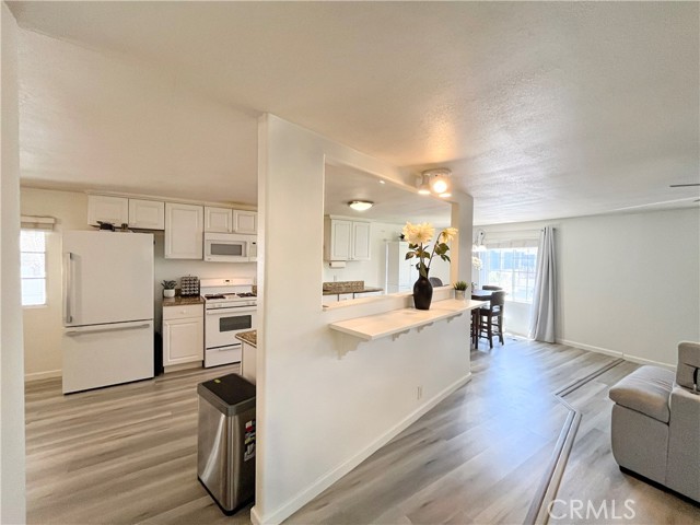 17700 Avalon Boulevard, Carson CA: https://media.crmls.org/medias/1ff0c65a-d92a-4400-9d56-5268f3ab4e4c.jpg