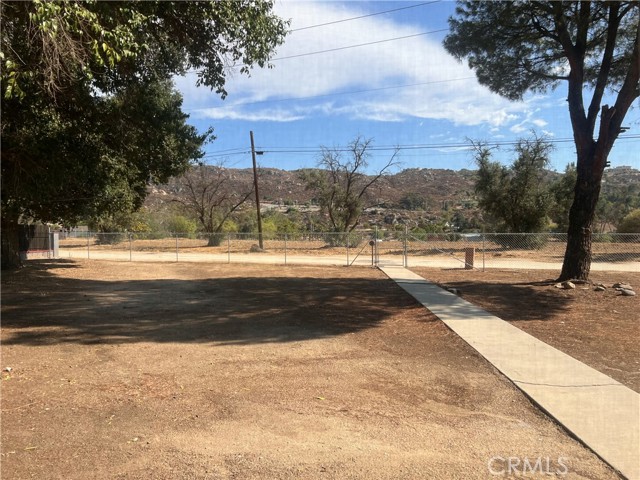 Detail Gallery Image 18 of 23 For 40636 Crest Dr, Hemet,  CA 92544 - 3 Beds | 1 Baths