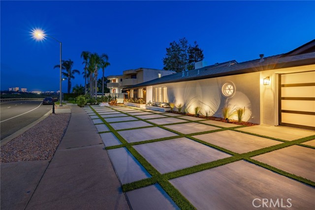 Detail Gallery Image 46 of 55 For 2309 Irvine Ave, Newport Beach,  CA 92660 - 4 Beds | 2/1 Baths