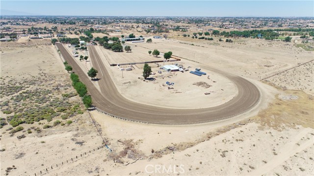9983 Choiceana Avenue, Hesperia CA: https://media.crmls.org/medias/1ff1e6ad-b78c-41f8-8bd0-5ecca675fe4d.jpg