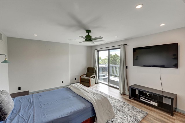 Image 46 of 53 For 30396 Live Oak Drive