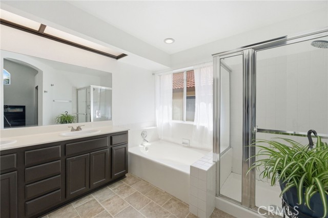 Detail Gallery Image 19 of 37 For 24516 Camino Mirabella, Murrieta,  CA 92562 - 4 Beds | 2/1 Baths