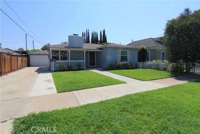 341 N Pine Street, Orange CA: https://media.crmls.org/medias/1ff573a0-ddaa-4759-a270-88ddb374183a.jpg