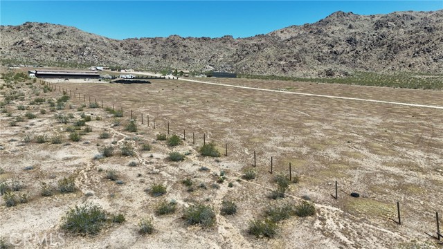 Detail Gallery Image 11 of 39 For 31163 Villa Nova Rd, Lucerne Valley,  CA 92356 - 4 Beds | 3 Baths