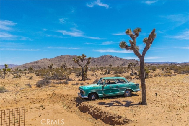 3170 Wesley Road, Joshua Tree CA: https://media.crmls.org/medias/1ff5d072-f58e-4eb2-92f7-a44a5fad9cff.jpg