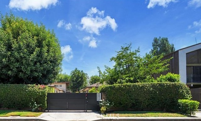 Front Image Thumbnail for CRSR26047627