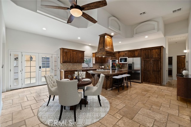 Detail Gallery Image 12 of 71 For 2112 Branch Creek, Bakersfield,  CA 93312 - 4 Beds | 2/1 Baths