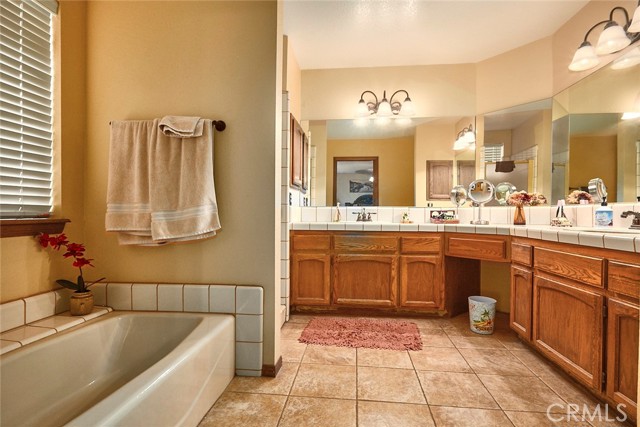 Detail Gallery Image 25 of 57 For 14545 Rincon Rd, Apple Valley,  CA 92307 - 3 Beds | 2/1 Baths