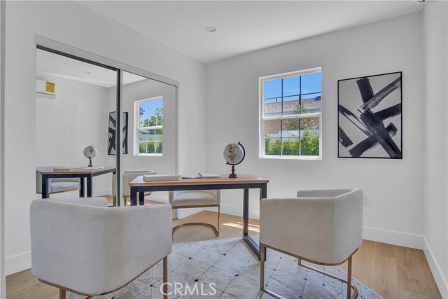 Detail Gallery Image 31 of 34 For 18406 Jovan St, Tarzana,  CA 91335 - 5 Beds | 4 Baths
