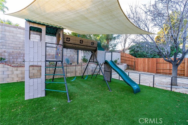 Detail Gallery Image 31 of 46 For 4712 Paseo Hermoso, Palmdale,  CA 93551 - 4 Beds | 3 Baths