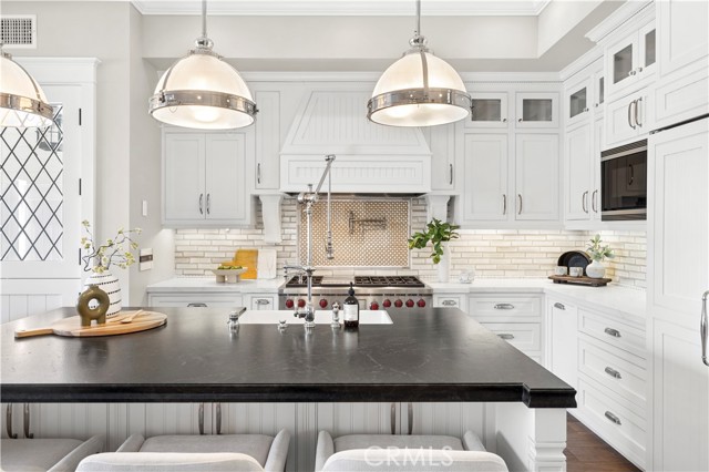 Detail Gallery Image 12 of 31 For 718 Poinsettia, Corona Del Mar,  CA 92625 - 3 Beds | 3/1 Baths