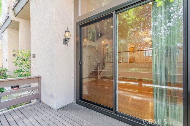 Detail Gallery Image 9 of 38 For 9000 Vanalden Ave #117,  Northridge,  CA 91324 - 3 Beds | 3 Baths