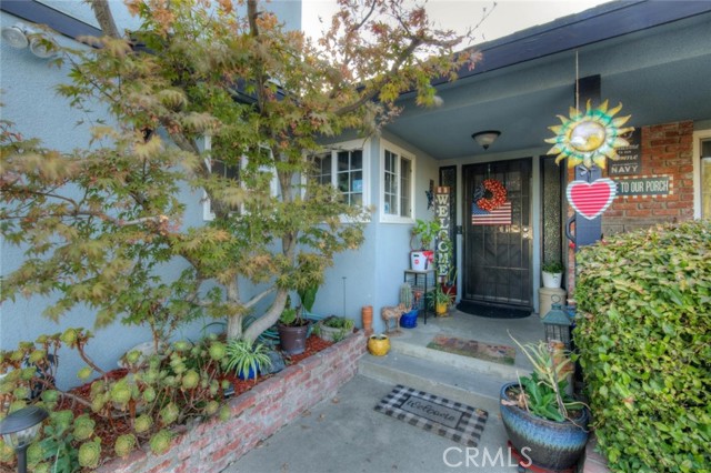 918 S Sunnyside Avenue, Fresno CA: https://media.crmls.org/medias/1ffa2731-83ee-4f44-9bf1-78d124e6942e.jpg