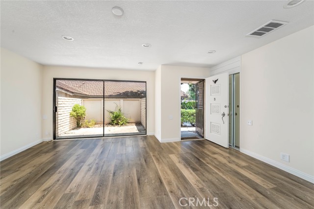 3093 Via Serena N # B, Laguna Woods, California 92637, 2 Bedrooms Bedrooms, ,Residential Lease,For Rent,3093 Via Serena N # B,CROC25156109