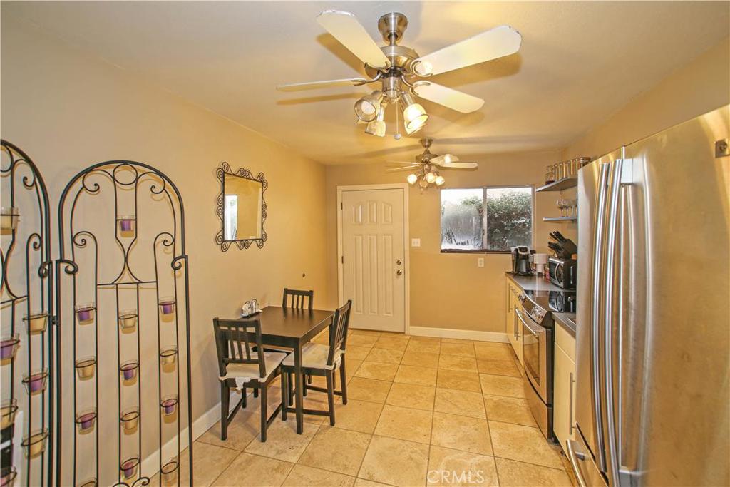 MLS #OC25185346 img 2