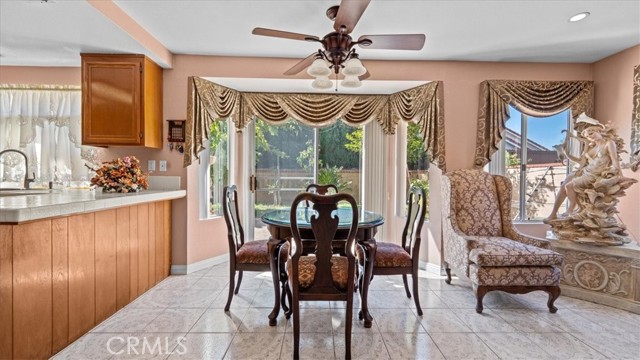 Detail Gallery Image 13 of 39 For 2208 Coachman Cir, Corona,  CA 92881 - 5 Beds | 3 Baths