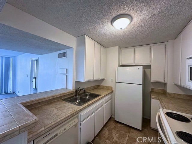 Detail Gallery Image 27 of 44 For 1750 E Ocean Bld #201,  Long Beach,  CA 90802 - 2 Beds | 2 Baths