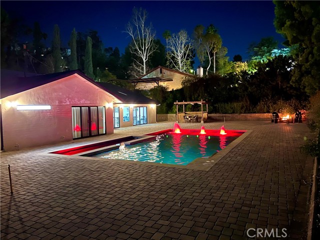 20301 Reaza Place, Woodland Hills CA: https://media.crmls.org/medias/1ffb8591-8cc0-40fd-9c28-47fcce39c1c0.jpg