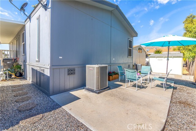 32600 State Highway 74, Hemet CA: https://media.crmls.org/medias/1ffd8f1d-ec97-4b82-9398-4af1e72d4dc4.jpg
