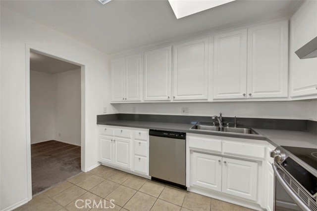 Detail Gallery Image 10 of 30 For 65 N Allen Ave #305,  Pasadena,  CA 91106 - 2 Beds | 2 Baths