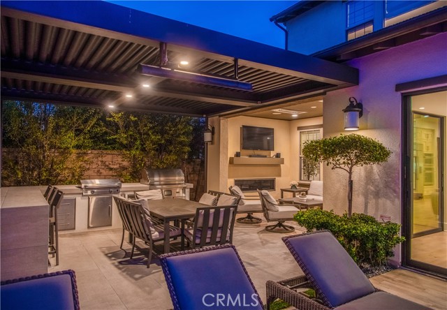 Detail Gallery Image 47 of 52 For 17352 Eucalyptus Ln, Huntington Beach,  CA 92649 - 5 Beds | 5/1 Baths