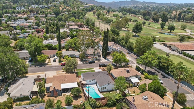 18257 Palora Street, Tarzana CA: https://media.crmls.org/medias/1ffefb3a-c128-40e7-b99b-a92e9e73a335.jpg