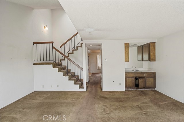 Detail Gallery Image 4 of 13 For 9905 Cedar St. #2,  Bellflower,  CA 90706 - 2 Beds | 2/1 Baths