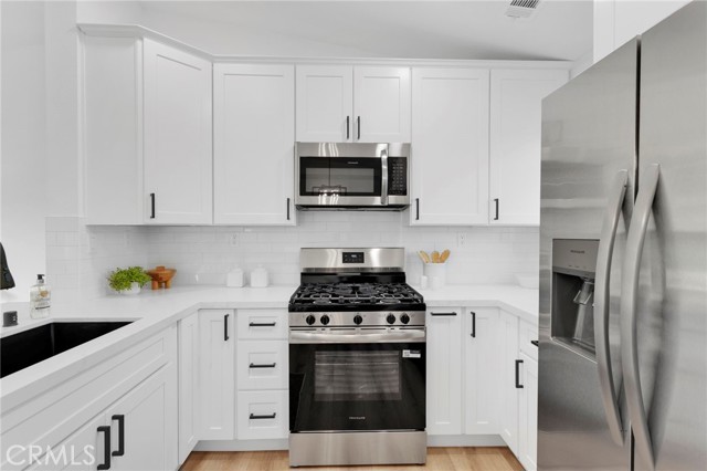 Detail Gallery Image 13 of 41 For 12525 Ninth, Victorville,  CA 92395 - 3 Beds | 2 Baths