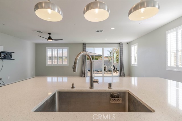 Detail Gallery Image 8 of 25 For 44122 51st St, Lancaster,  CA 93536 - 3 Beds | 2 Baths