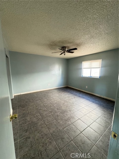 707 Sterling Road, Bakersfield CA: https://media.crmls.org/medias/2000da87-688f-44b4-a519-6df2133fa6c3.jpg