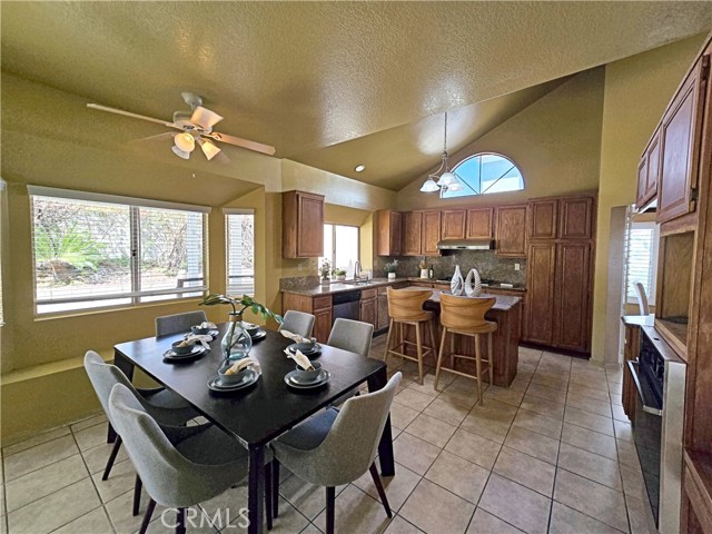 Detail Gallery Image 11 of 31 For 10849 Port St, Rancho Cucamonga,  CA 91737 - 4 Beds | 3 Baths