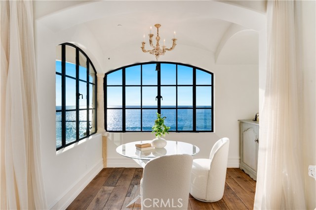 21 Strand Beach Drive, Dana Point CA: https://media.crmls.org/medias/20044377-660b-42de-9eca-dc64d784f3cc.jpg