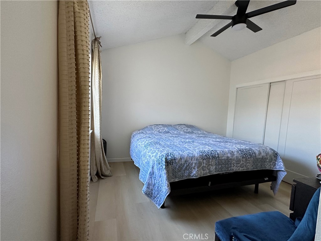 https://media.crmls.org/medias/200461cc-613f-4198-b6ae-46dafb39ca1a.jpg?preset=X-Large