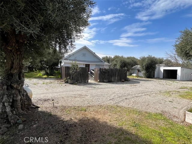 FARM HOUSE REAR ENTRY