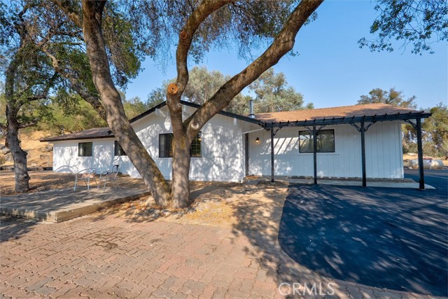 Detail Gallery Image 4 of 39 For 28533 Copper Creek Dr, Coarsegold,  CA 93614 - 3 Beds | 2 Baths