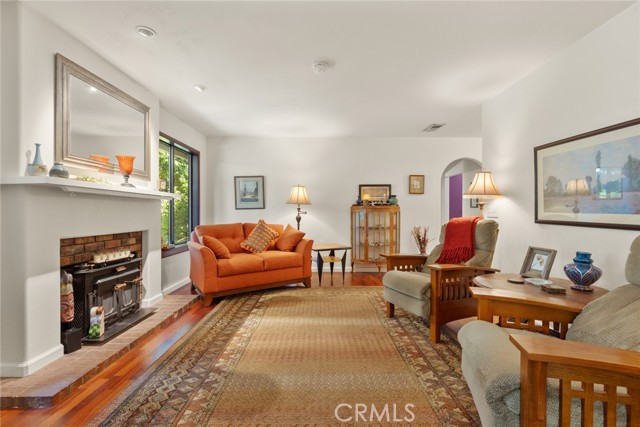 Detail Gallery Image 5 of 27 For 3123 Michael Way, Chico,  CA 95973 - 3 Beds | 2 Baths