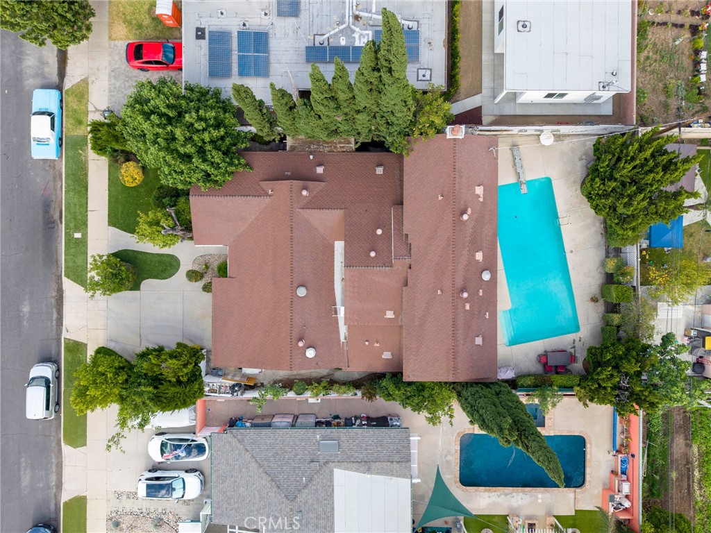 https://media.crmls.org/medias/2006bdc9-3ca3-4178-9d33-319a5b572b4f.jpg?preset=X-Large