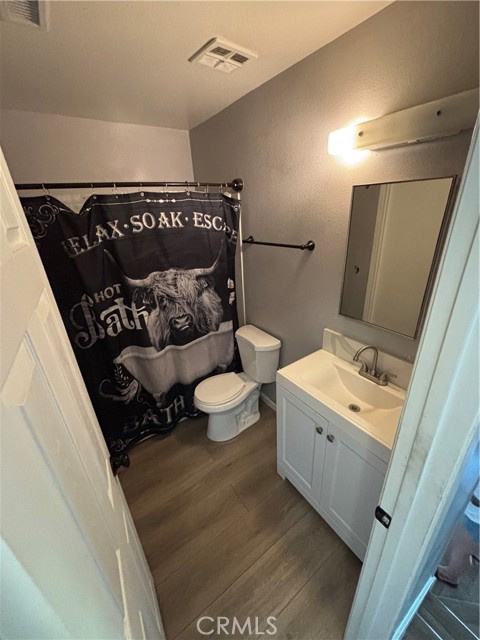 Detail Gallery Image 14 of 31 For 1408 via Del Rio, Corona,  CA 92882 - 3 Beds | 1/1 Baths