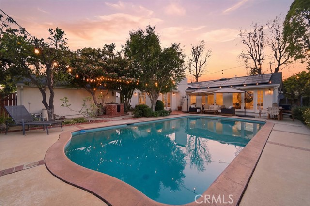 Detail Gallery Image 35 of 35 For 5232 Woodman Ave, Sherman Oaks,  CA 91401 - 3 Beds | 2 Baths