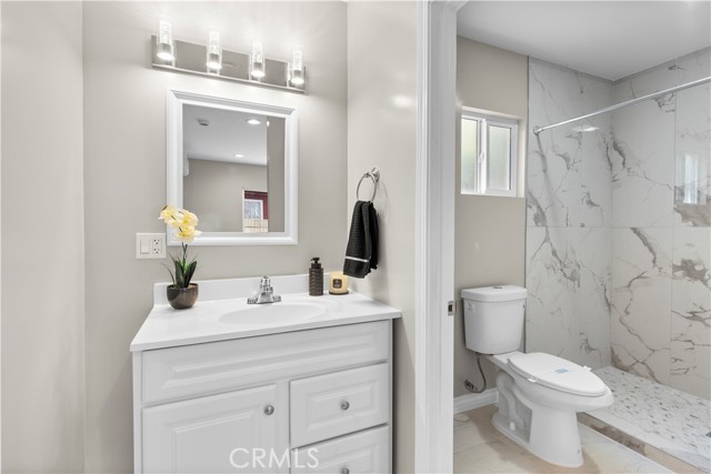 Detail Gallery Image 13 of 20 For 4104 East San Luis, Compton,  CA 90221 - 2 Beds | 2 Baths