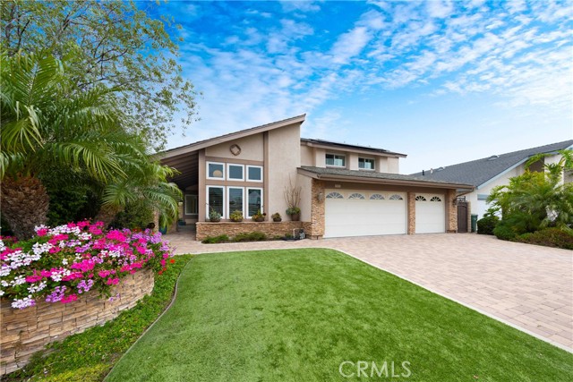 Detail Gallery Image 2 of 25 For 8851 Satterfield, Huntington Beach,  CA 92646 - 4 Beds | 3 Baths