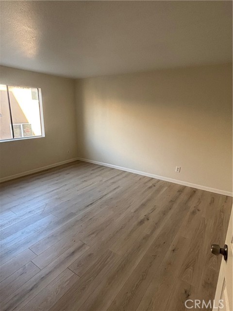 10901 LAUREL CNY BLVD #209, San Fernando CA: https://media.crmls.org/medias/20080c88-2840-4b38-97ec-da372a27f454.jpg